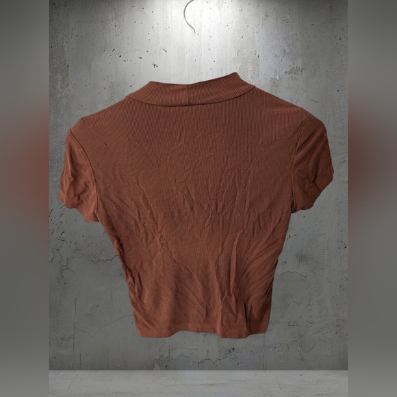 Rust Ribbed Short Sleeve Top - Picture 2 of 4